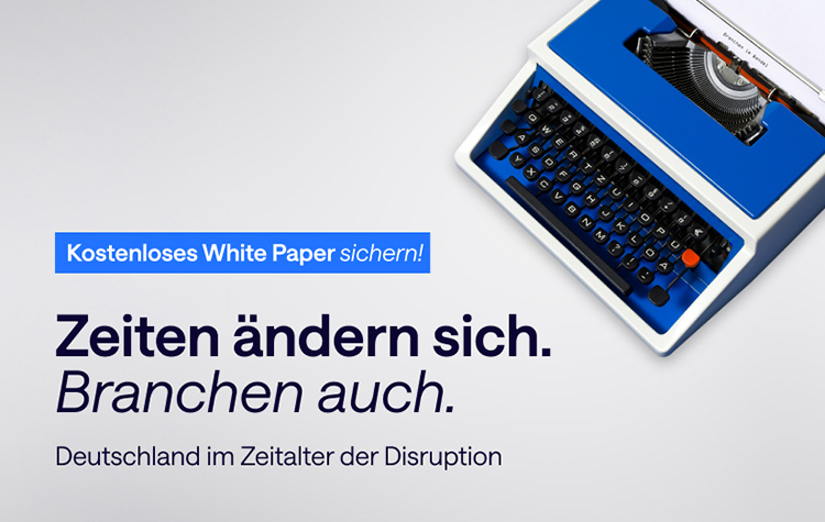Blaue Schreibmaschine auf Teaserbild: Zeiten ändern sich. Branchen auch.