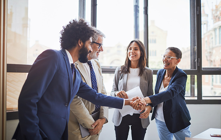 Active Sourcing: Definition, Methods and Tips